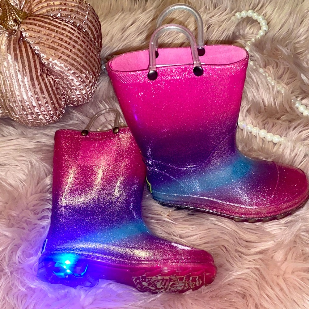 EUC WESTERN CHIEF Light Up Glitter Ombré Rainboots, Girls’ Size 12